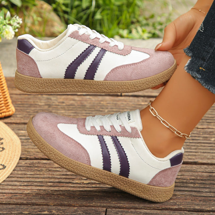 Damen Retro-Sneaker mit Velours-Overlays, Zierstreifen und profildetails Drune