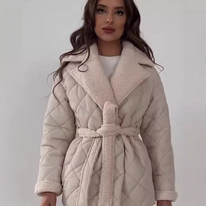 Damen Steppjacke mit Teddy-Futter Taillengürtel und großem Schalkragen Drune