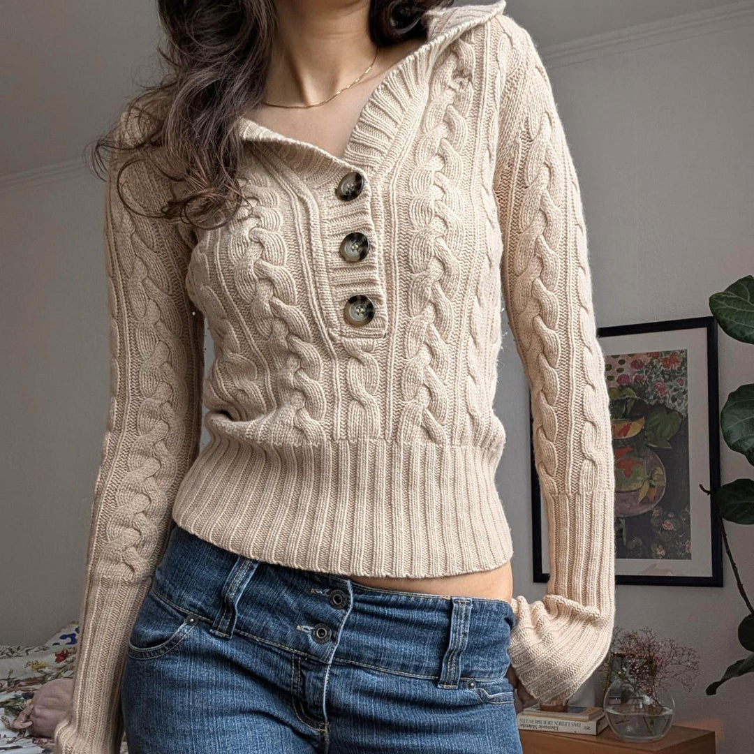 Damen Feinstrick-Pullover mit Zopfstrick, V‑Kragen mit Knopfleiste und breitem Rippbund Drune