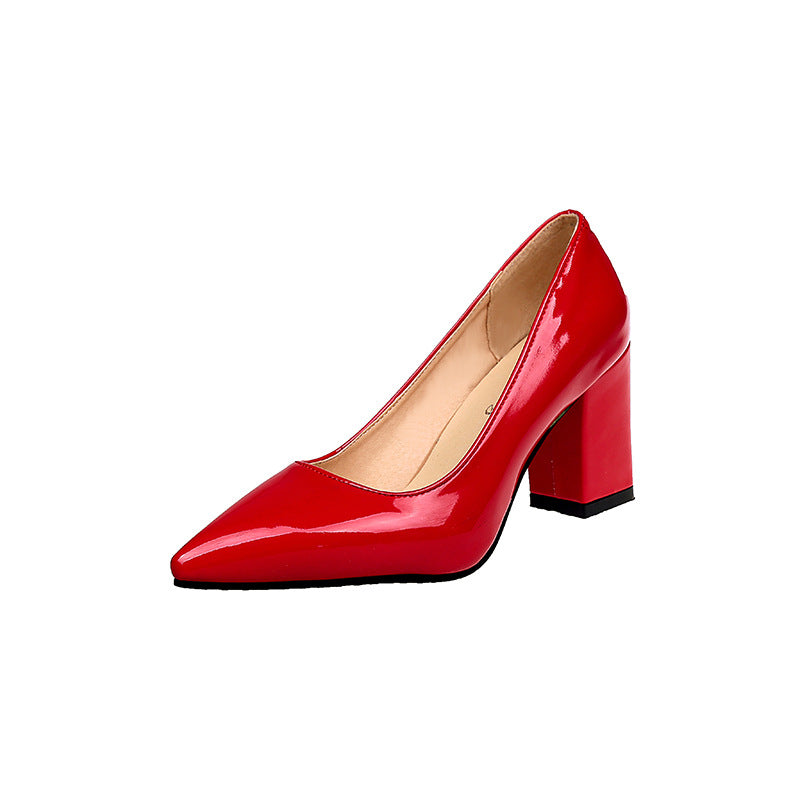 Damen Lack-Pumps mit spitzer Zehenpartie, mittelhohem Blockabsatz und gepolstertem Fußbett Drune