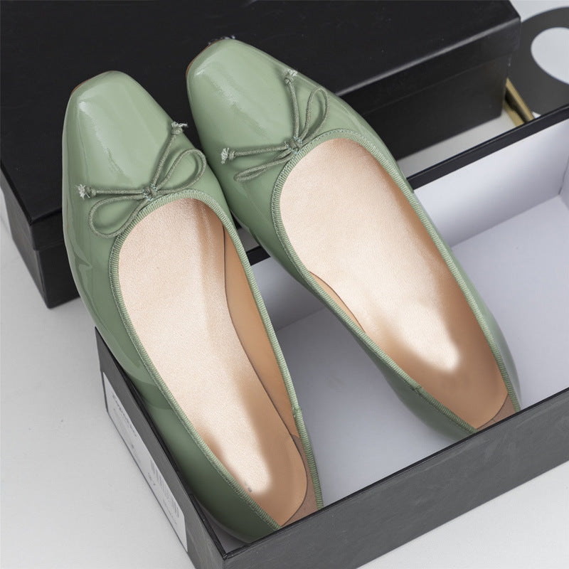 Damen elegante Ballerinas mit feinem Lackleder-Obermaterial und modischem Schleifen-Detail Drune