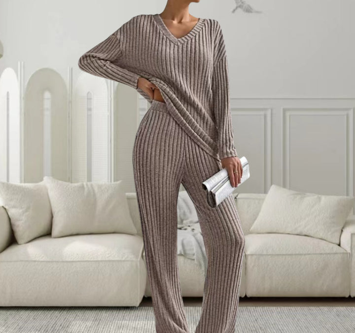 Damen Strickanzug mit modischem V-Ausschnitt und feinem Rippdesign Drune