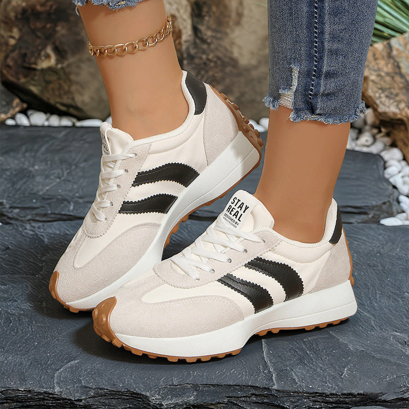 Damen nan retro-inspirierter Sneaker mit Wildleder-Overlays, Nylonoberteil und profilierter Waffelsohle Drune