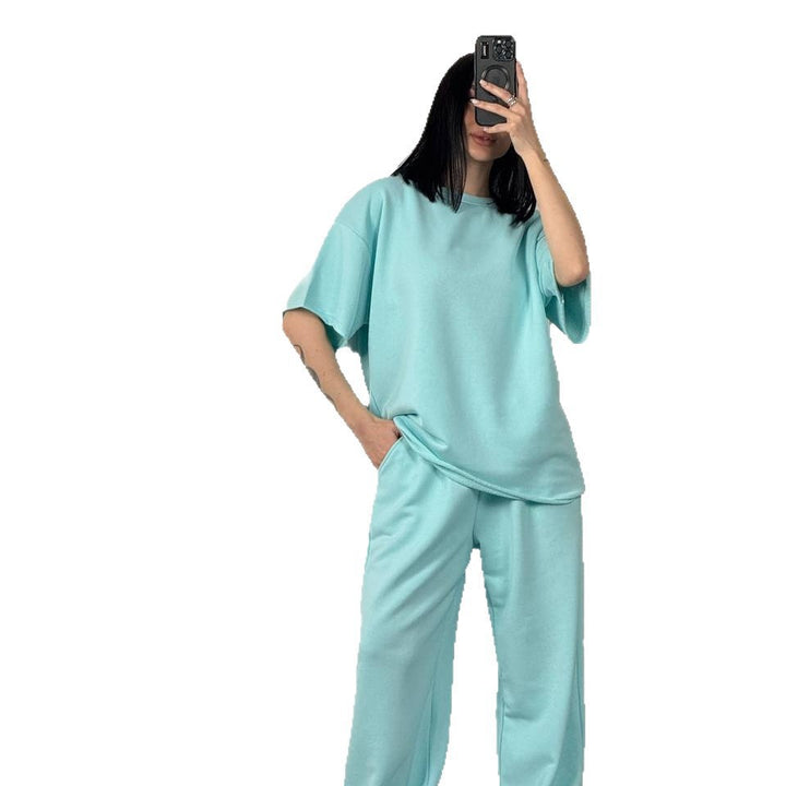 Damen weit geschnittenes Lounge Set mit weicher Sweatpants und boxy T Shirt Drune