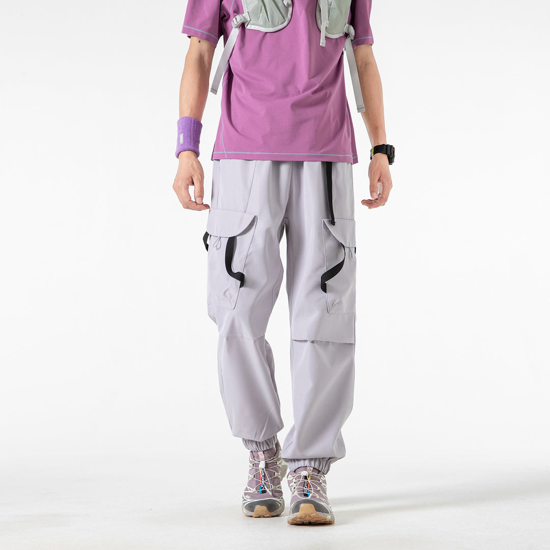 Herren Utility-Cargohose im Joggerstil mit Elastikbund, Klapp-Taschen und verstellbaren Riemen Drune