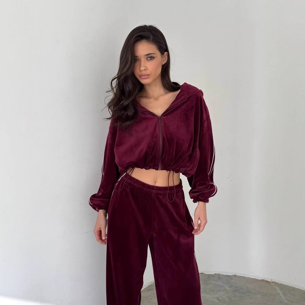 Damen dreiteiliges Samt-Lounge-Set mit Bandeau-Top, Kapuzen-Zipjacke und weiter High-Waist Palazzo-Hose Drune