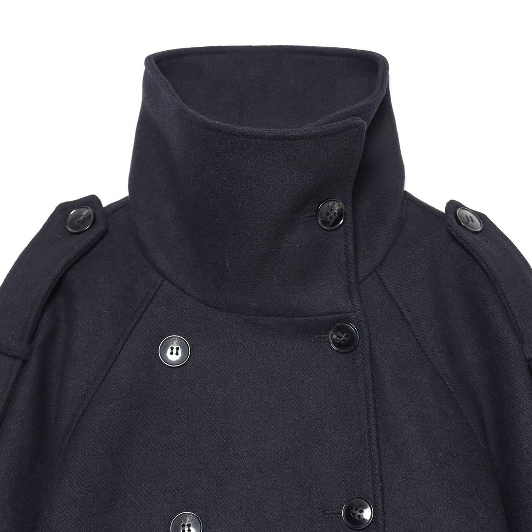 Damen Kurzer Doppelreihiger Cape‑Mantel mit hohem Stehkragen und Epauletten Drune
