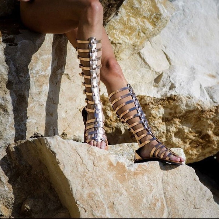 Damen kniehohe Gladiatorensandalen mit verstellbaren Riemen und flacher Lederlaufsohle Drune