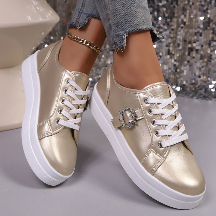 Damen Plateau‑Sneaker mit Metallic‑Obermaterial, dekorativer Strass‑Schließe und gepolsterter Komfortsohle Drune