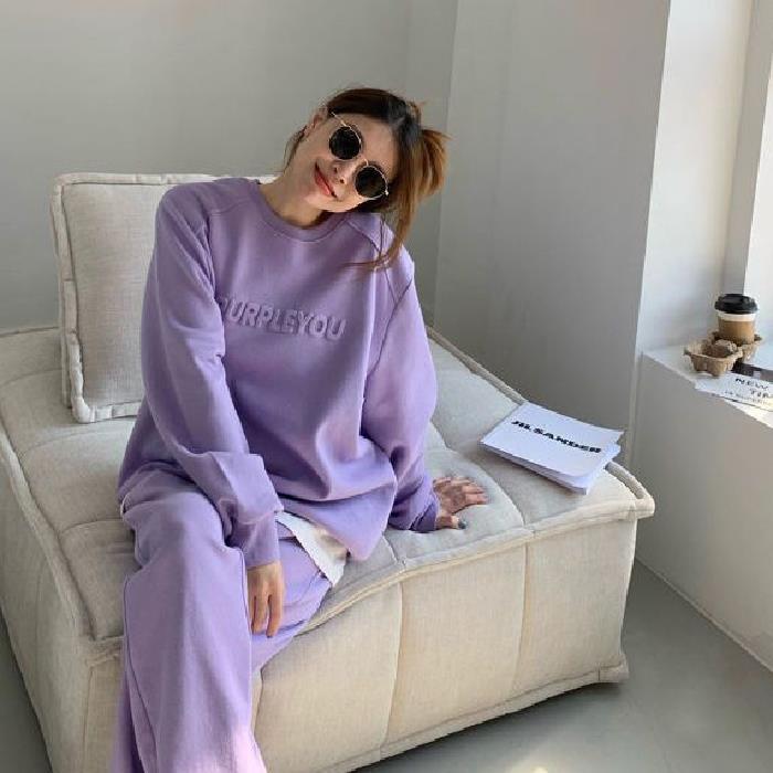 Damen Urbanes Lounge-Outfit mit oversized Sweatshirt und lässigen Jogginghosen Drune