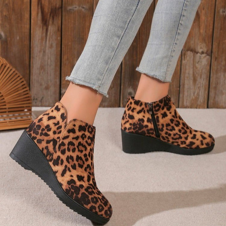 Damen Wedge-Stiefeletten aus weichem Wildleder Drune