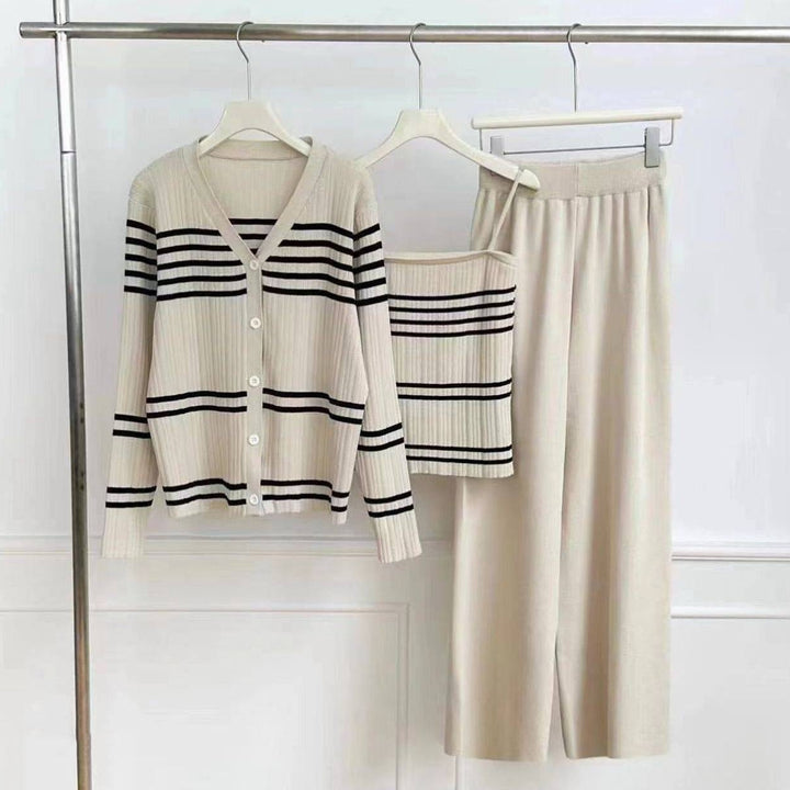 Damen Strick-Loungewear-Set aus Feinripp mit Button-Cardigan, Spaghetti-Top und weitem Jogger Drune