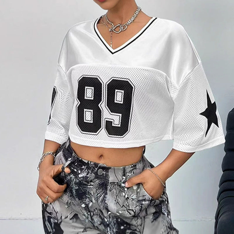Damen sportliches Crop-Top aus atmungsaktivem Mesh-Material mit Nummer CD-Drune