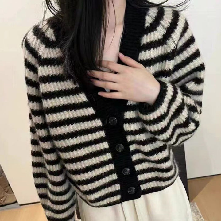 Damen gestreifter Strickcardigan Drune