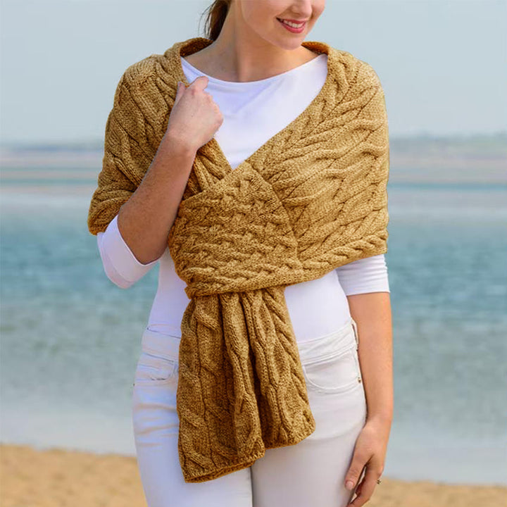 Damen Strickschal mit modernem Zopfmuster und vielseitigem Tragekomfort Drune