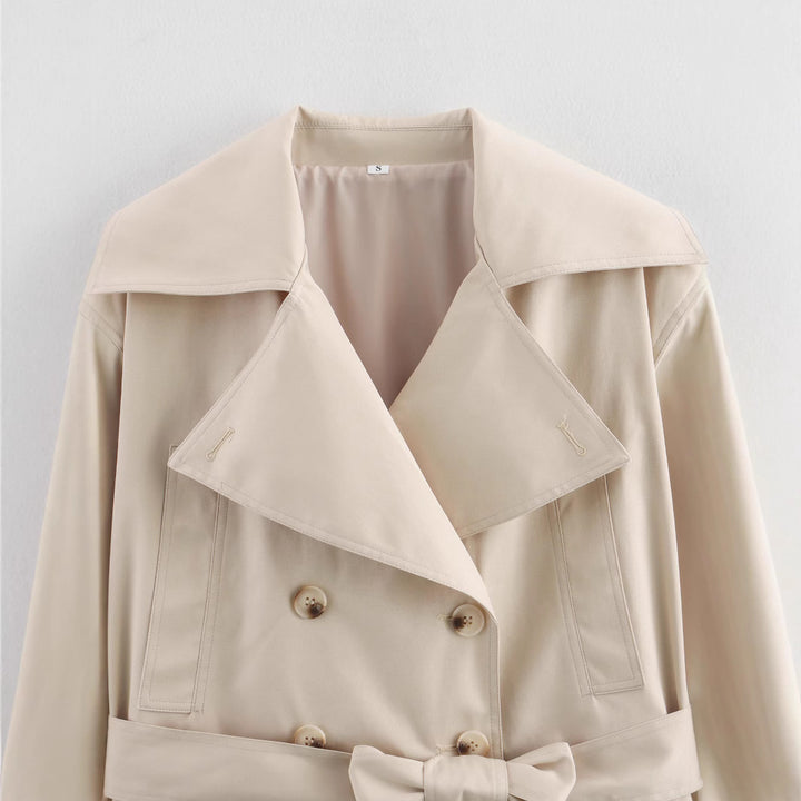 Damen Cropped Trenchjacke mit breitem Revers, Taillengürtel und Doppelknopfreihe Drune