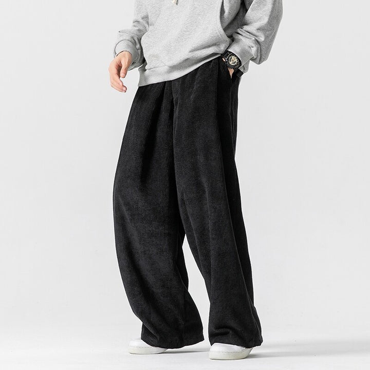 Herren Weite Cordhose mit Bundfalten und Relaxed-Silhouette Drune