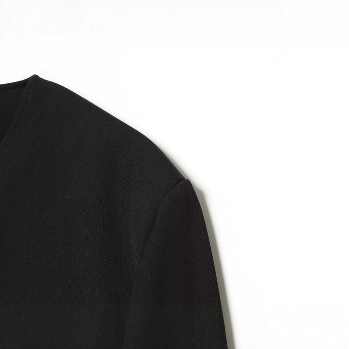 Damen Kurzblouson im Utility‑Style mit Taillengürtel, Pattentaschen und Rundhalsausschnitt Drune