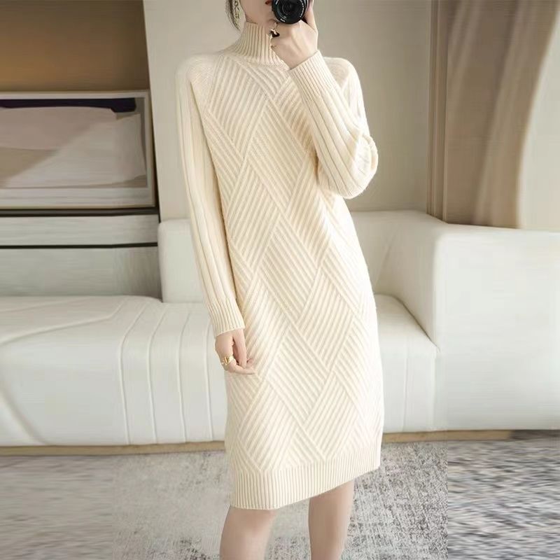 Damen Strickkleid mit Stehkragen und Rippmuster Drune