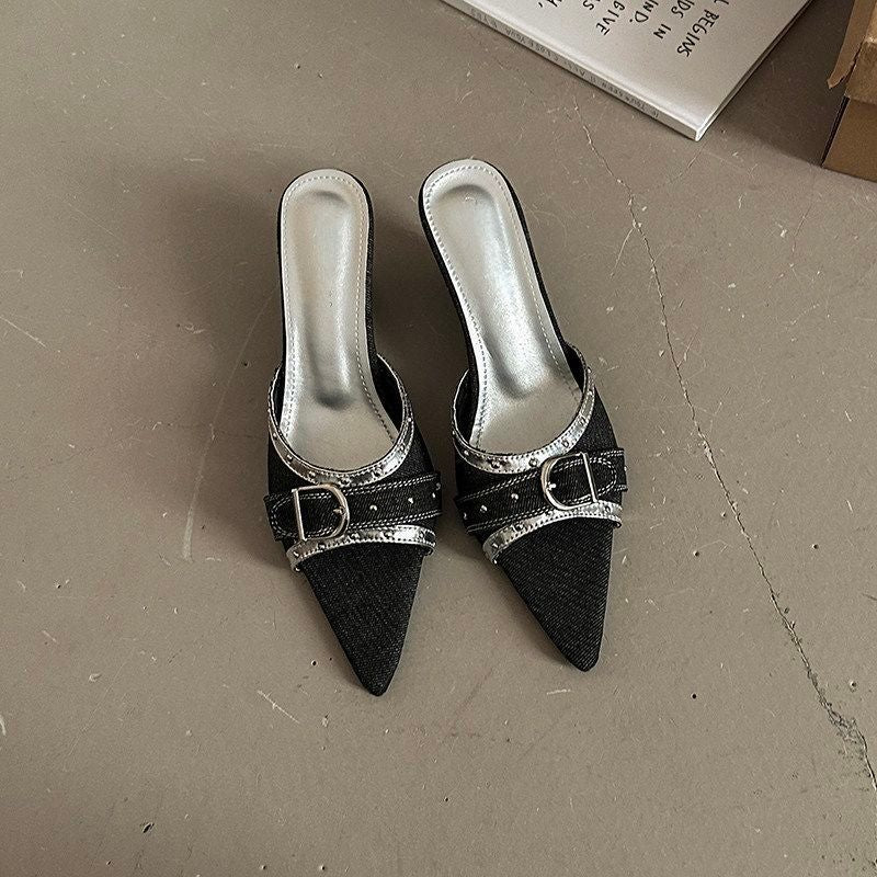 Damen Spitz zulaufende Schlupf‑Mules mit doppeltem Schnallenriemen und metallischer Einfassung Drune