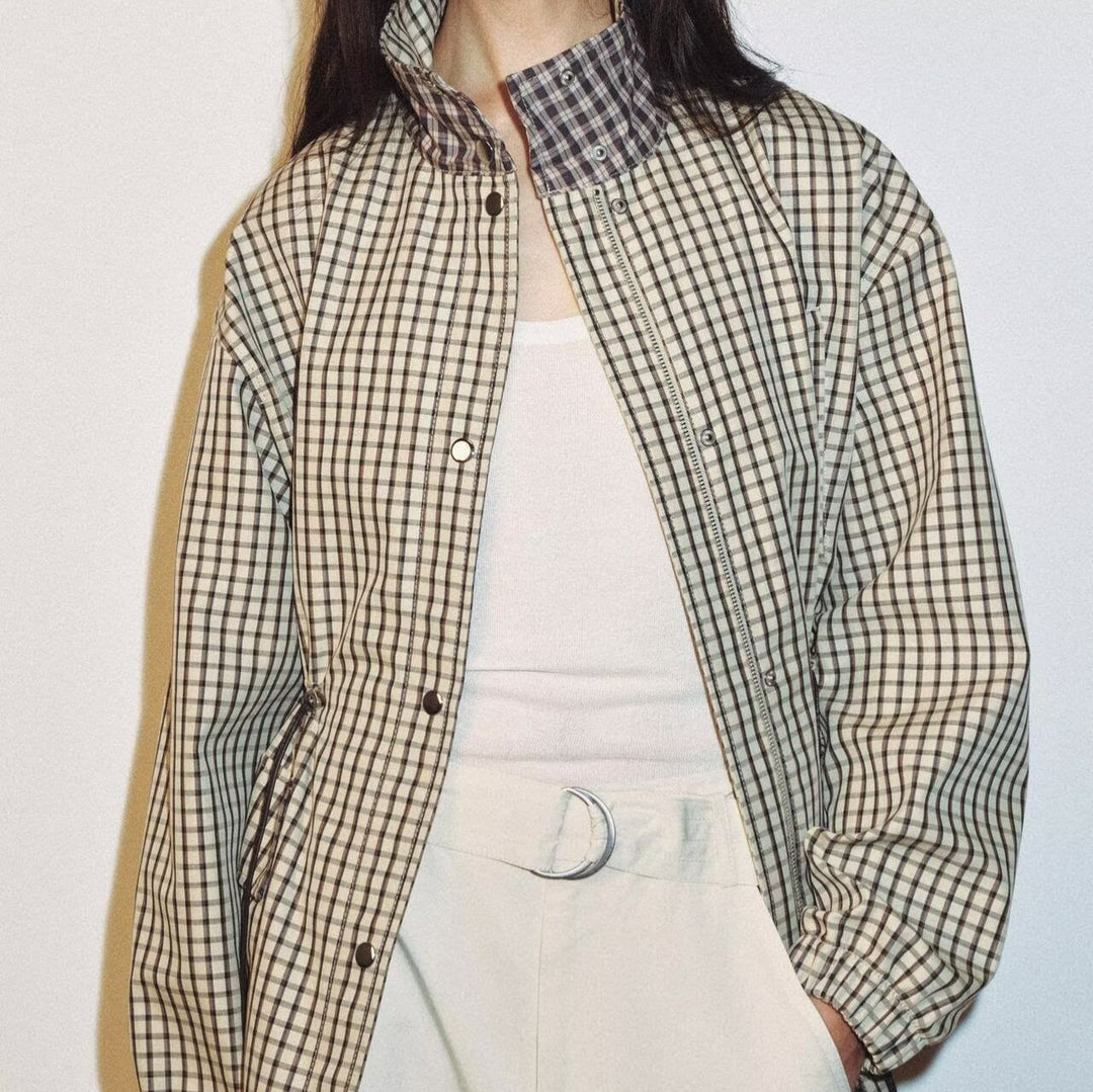 Damen Karo-Übergangsjacke mit Tunnelzugtaillierung und Pattentaschen Drune