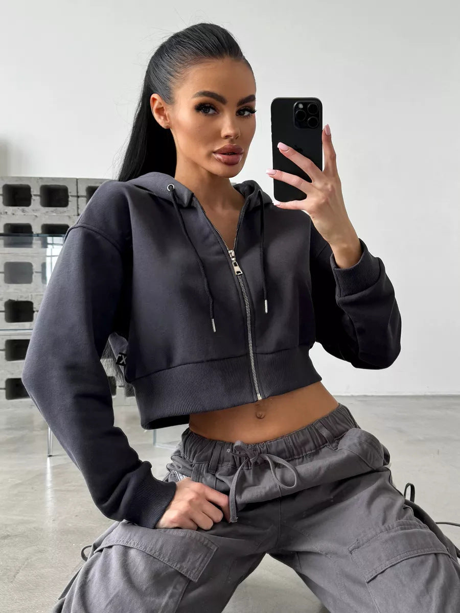 Damen Cropped Kapuzenjacke mit kurzem Reißverschluss und breitem Rippbund Drune