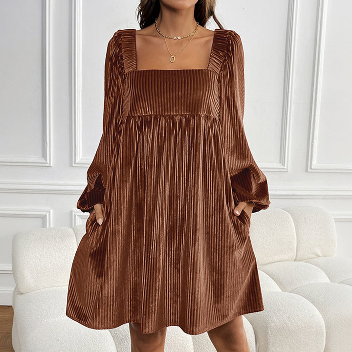 Damen Angesagtes Plisseekleid mit quadratischem Ausschnitt Drune