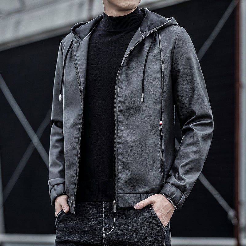 Herren Kapuzen‑Lederblouson im urbanen Minimalstil mit Fleece‑Innenfutter und Reißverschlusstaschen Drune