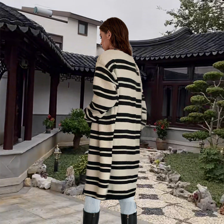 Damen Länger gestrickter Cardigan mit modernen Streifendetails Drune