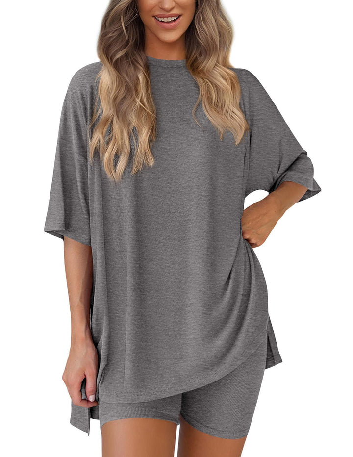 Damen Bequeme Oversized T-Shirt mit Seitenschlitzen Drune