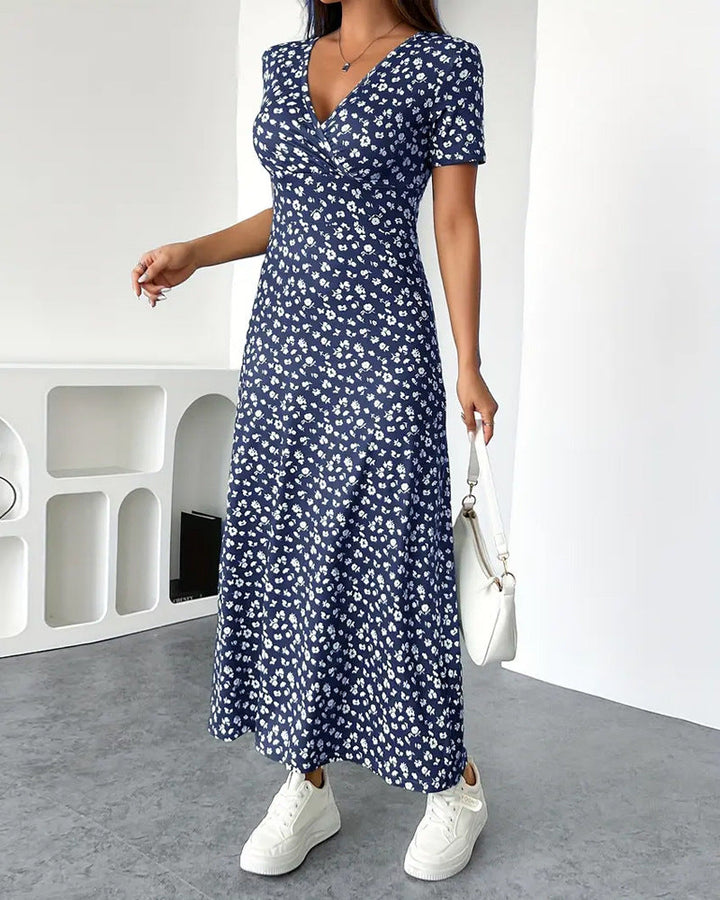 Damen Maxikleid mit floralem Wickeldesign und praktischen Seitentaschen Drune
