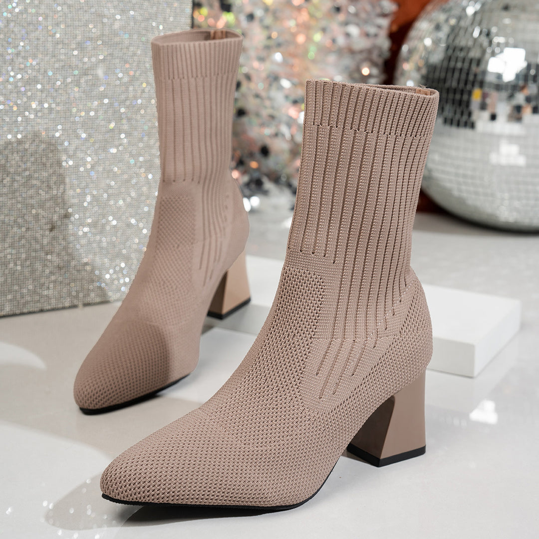 Damen Strick-Socken-Stiefelette mit spitzer Kappe, Stretch-Obermaterial und skulptiertem Blockabsatz Drune