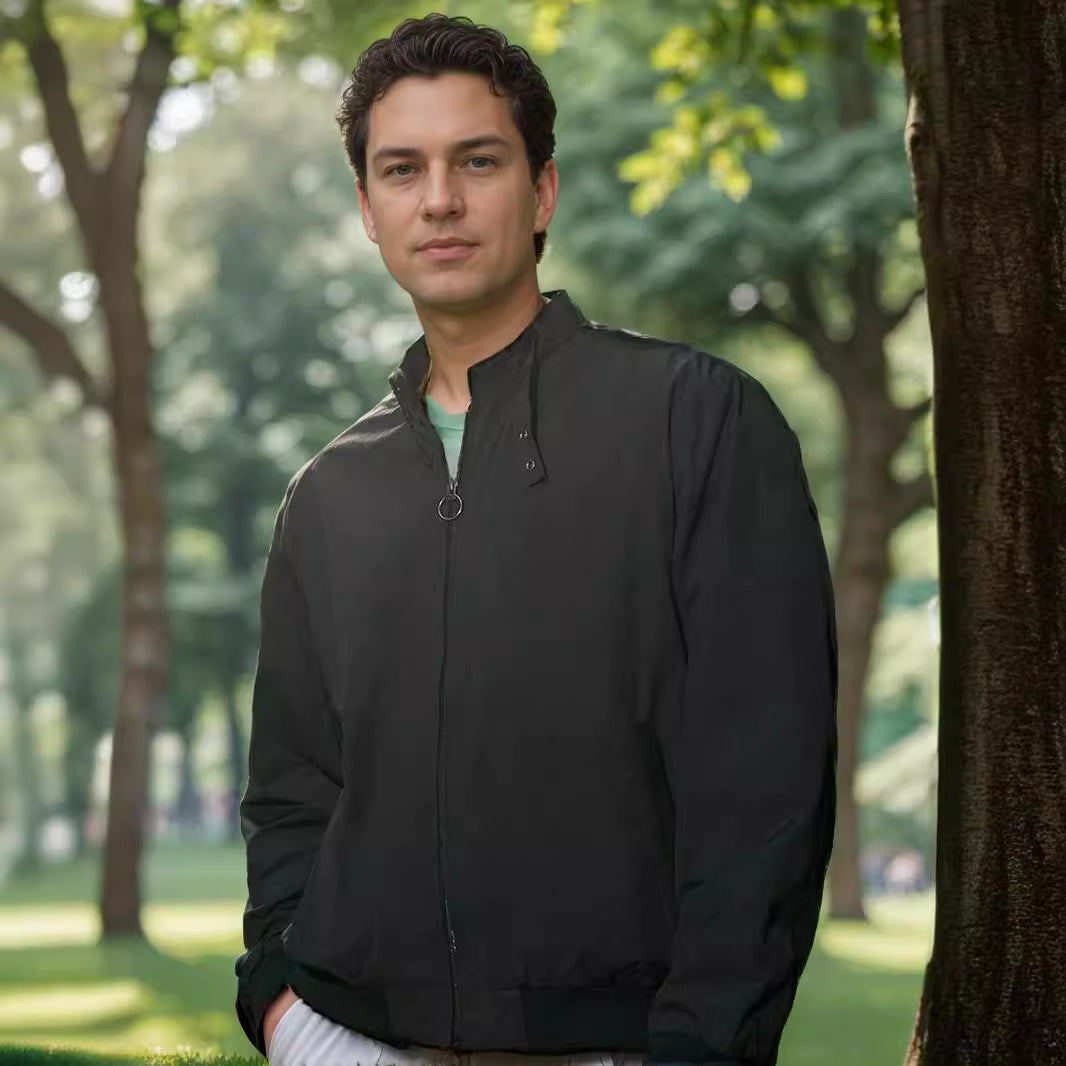 Herren leichte Übergangsjacke mit hochgeschlossenem Kragen und seitlichen Taschen Drune
