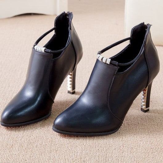 Damen Ankle-Boots mit spitzer Zehenform, funkelndem Strassriemen und skulptiertem Metallabsatz Drune