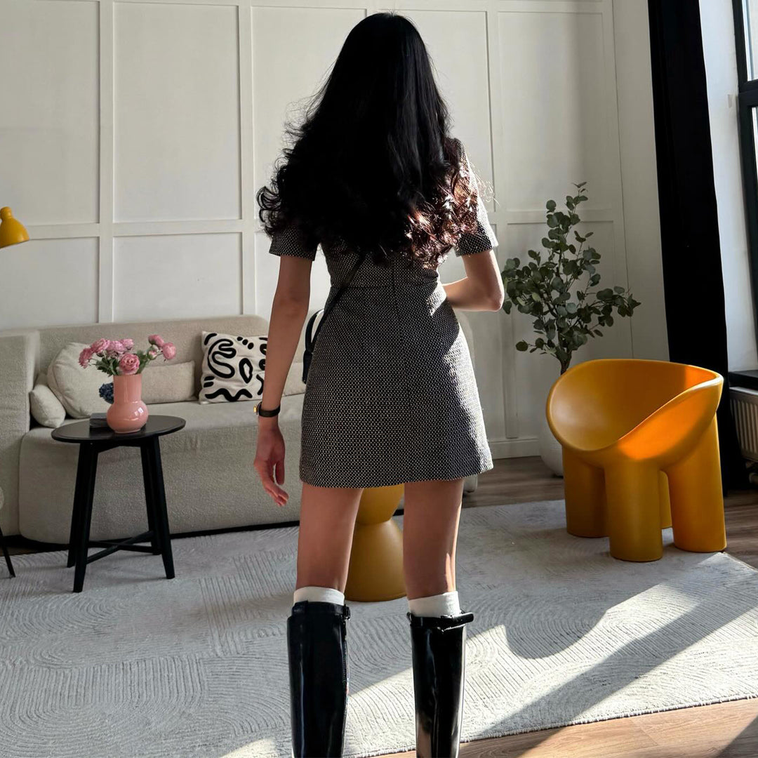 Damen kurzärmliges Kleid im maritimen Stil mit dekorativem Kragen und Knopfdetails Drune