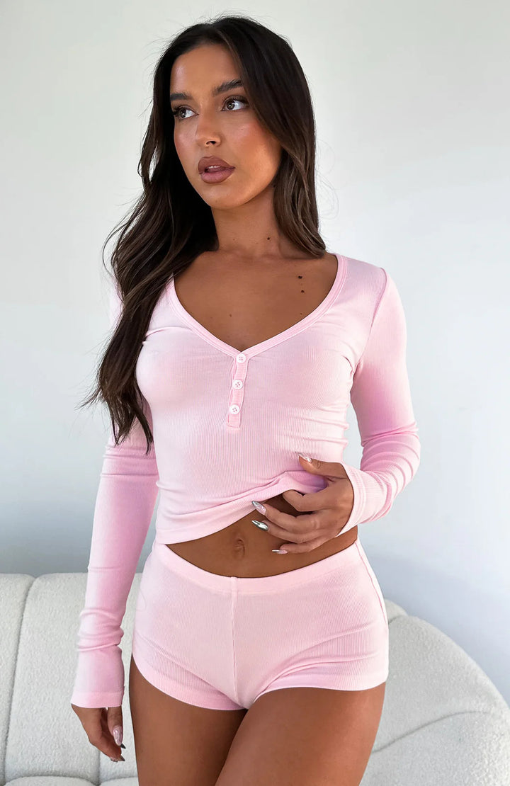 Damen Freizeit-Loungewear-Set mit hüftlangen Langarmoberteil und Shorts