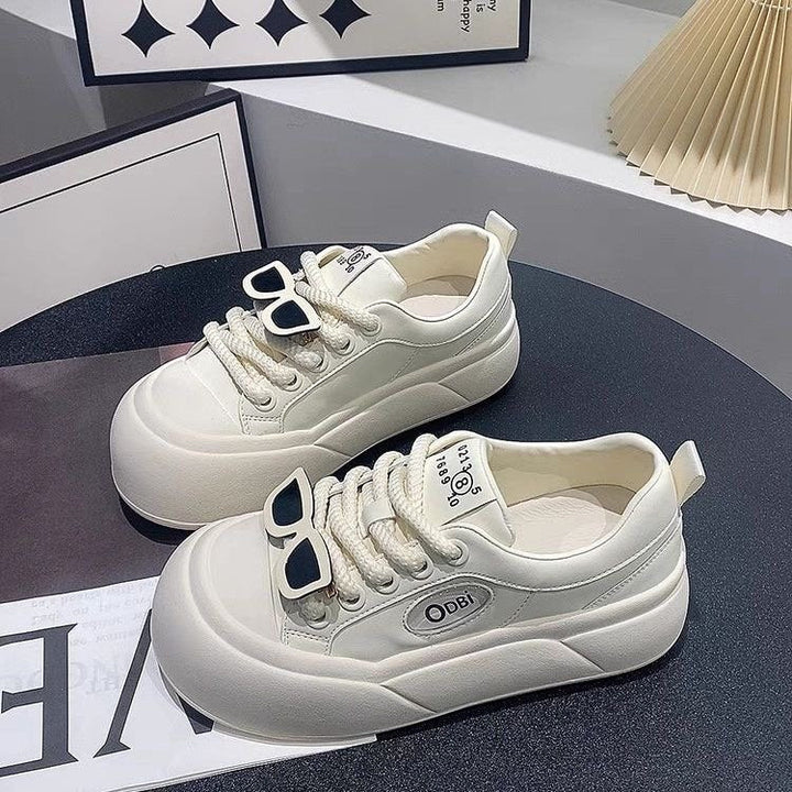 Damen modische Sneaker mit einzigartigen Details und hohem Tragekomfort Drune