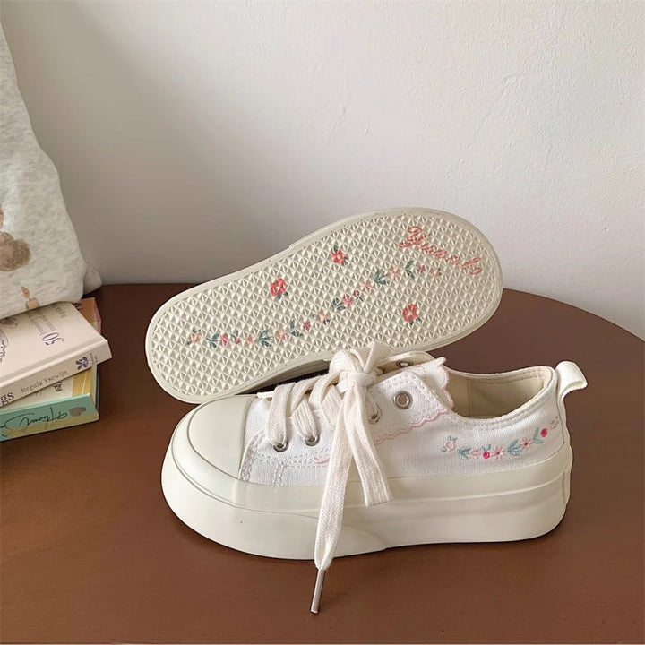 Damen Plateau-Sneaker mit floralen Applikationen und strapazierfähigem Obermaterial Drune