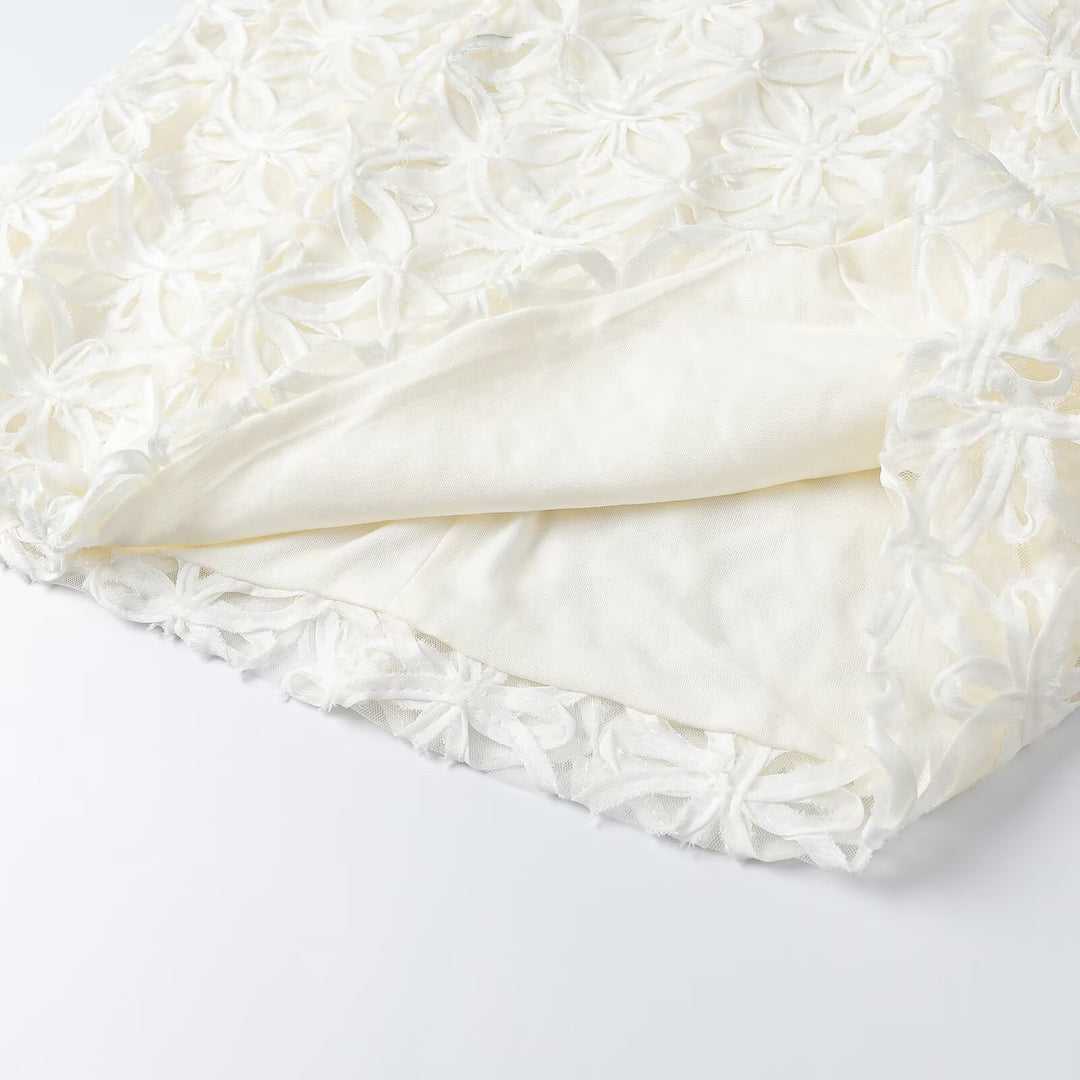 Damen A-Linien Mini-Kleid mit dreidimensionaler Blumenstickerei und Puffärmeln Drune