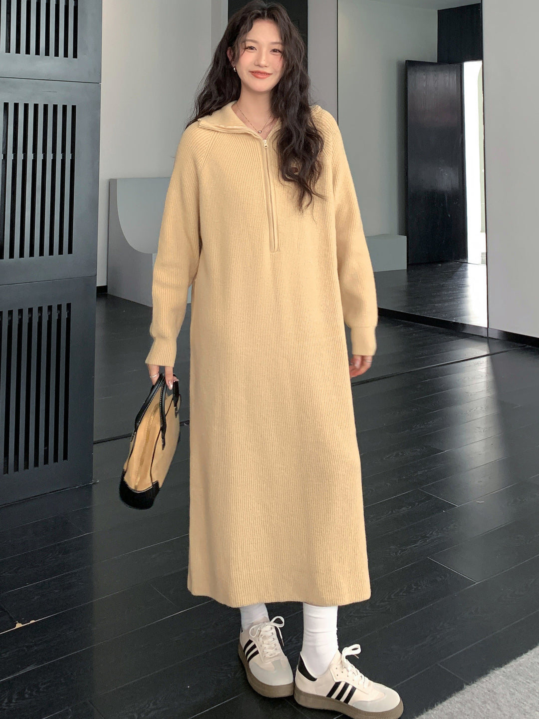 Damen Geripptes Kapuzen-Strickmaxikleid mit halbem Reißverschluss und weitem Fall Drune