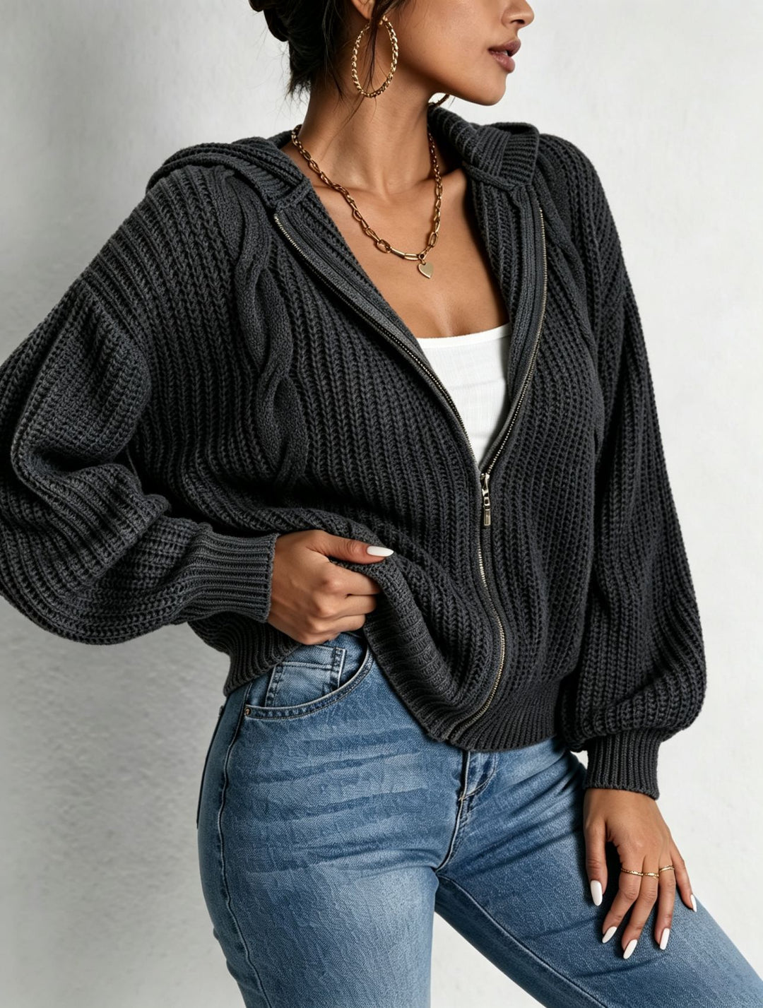 Damen Kapuzen-Cardigan im Grobstrick mit Zopfmuster und Reißverschluss Drune