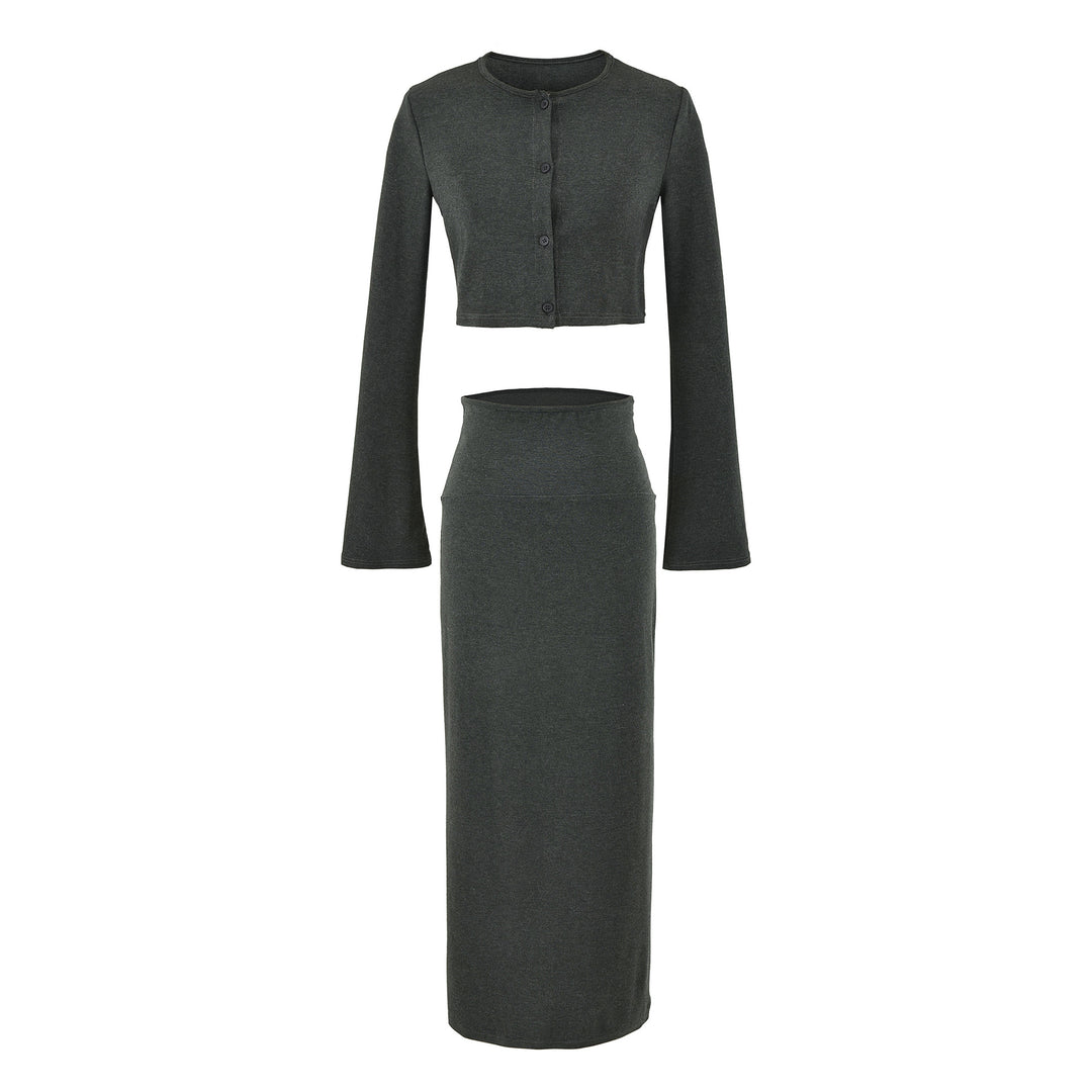 Damen Kurzgeschnittenes Set aus Feinstrick mit Knopfcardigan und figurbetontem Maxirock Drune