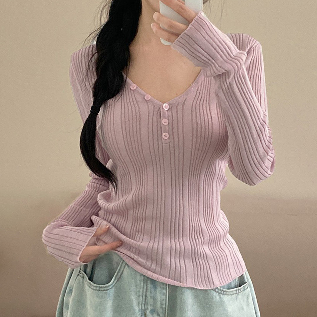 Damen nan feinstrukturierter Rippstrick-Longsleeve mit V-Ausschnitt, Henley-Knopfleiste und taillierter Passform Drune