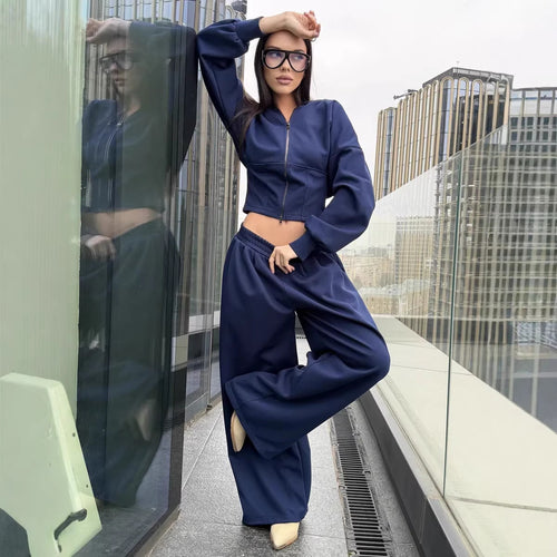 Damen lässiger Cropped Hoodie und weite Hose im urbanen Stil Drune