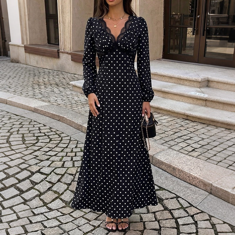 Damen Polka‑Dot Maxikleid mit Spitzen‑V-Ausschnitt, Empire‑Taillenlinie und langem Fließrock Drune