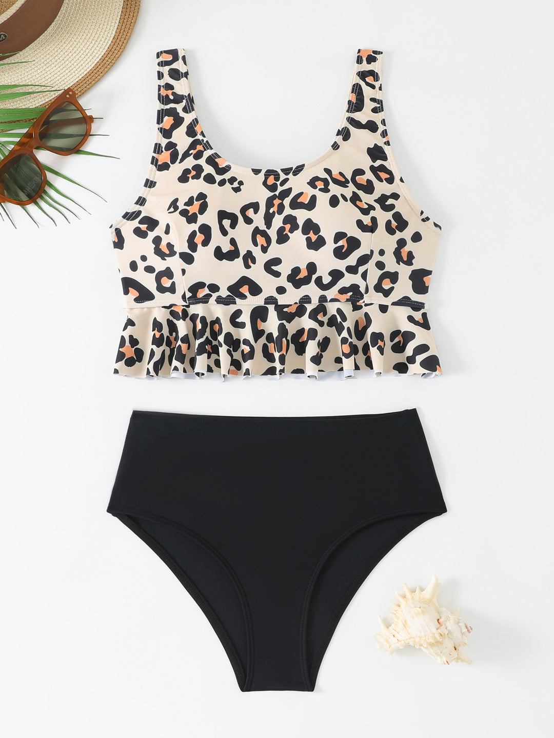 Damen Bikinisit mit sportlichem Oberteil und hoch taillierten Bottoms Drune