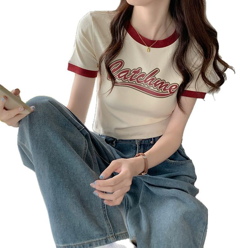Damen lässiges Crop-Top mit kontrastierenden Ärmeln und kreativem Schriftzug Drune