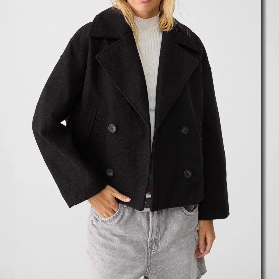Damen nan kurz geschnittener Zweireiher Wollmix-Peacoat mit überbreitem Revers und kastiger Silhouette Drune