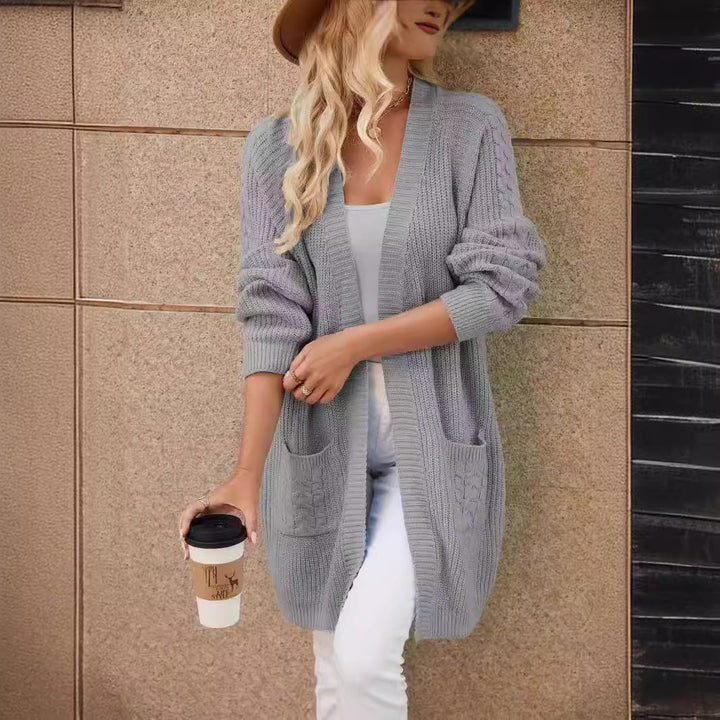 Damen Strickcardigan mit großzügigen Taschen und modernem Zopfmuster Drune