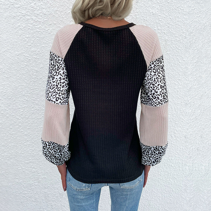 Damen Raglan-Langarmshirt aus Waffeljersey mit Colorblock-Ärmeln und Leoparden-Details Drune
